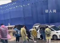 慶余年2是懂防路透的 拍攝場地都被工作人員圍得死死的
