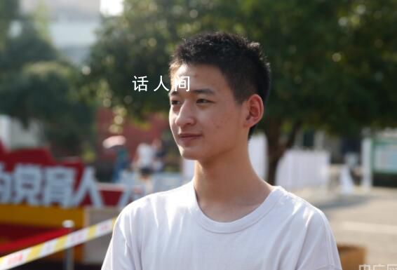 清華也向敬禮娃娃郎錚伸出橄欖枝 曾拒絕很多外界合作邀請(qǐng)