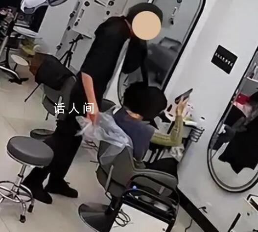理發(fā)店回應(yīng)被公職人員恐嚇檢查 當事人已上門道歉
