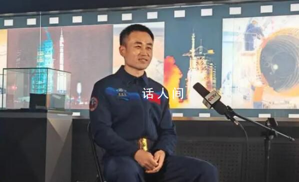 航天員唐勝杰曾開過6種戰斗機 不到兩年時間里學習了上百門課