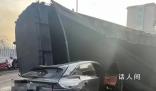 49噸煤車壓頂 車內三人全身而退