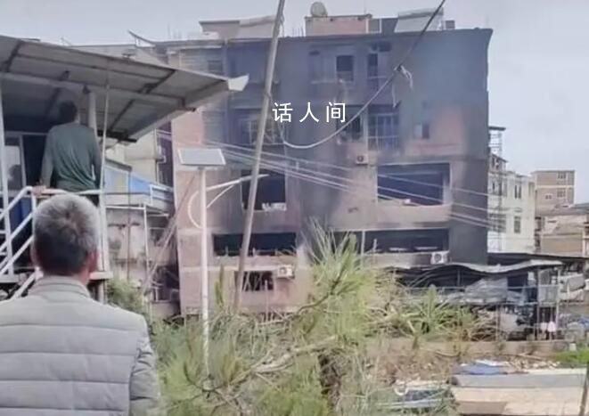 超市起火致一家5口遇難 相關(guān)人員正在現(xiàn)場(chǎng)處理